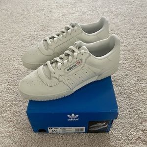 ***SOLD*** Adidas Yeezy Powerphase Calabasas